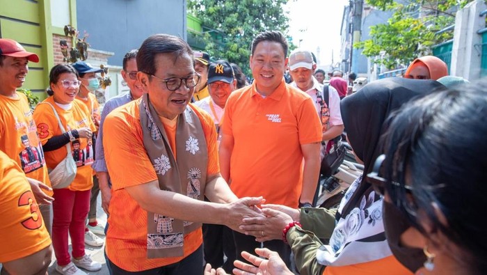 Pramono Anung dan Charles Honoris. (dok. istimewa).