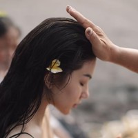 Dalam keterangan unggahan Instagramnya artis 28 tahun itu mengungkapkan bahwa tahun ini menjadi tahun paling membahagiakan selama 3 tahun terakhir hidupnya. Ia juga bersyukur karena masih diberi kesehatan dan berbagai hal baik dalam hidup. Foto: Instagram/@arieltatum