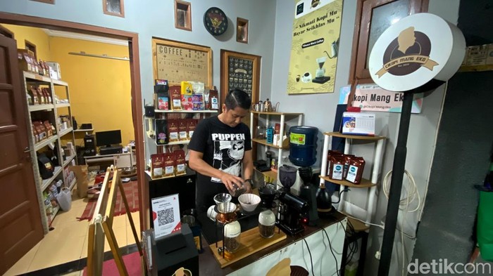 Cikopi Mang Eko Bayar Seikhlasnya