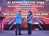 Bank Sulselbar Cabang Bone dan Majene Raih Penghargaan BI Award 2024