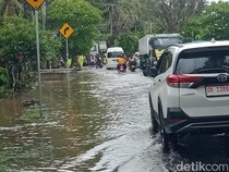Jalan Denpasar-Gilimanuk Terendam akibat Hujan Deras, Lalu Lintas Buka Tutup