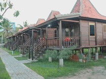 Nikmati Segarnya Udara Pulau Giliyang dan Menginap di Homestay Kayu