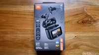 JBL Tour Pro 3