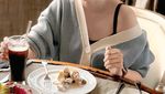 Momen Jessica Wongso Makan Sushi hingga Sandwich Amerika