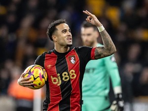 Bayer Leverkusen Incar Justin Kluivert