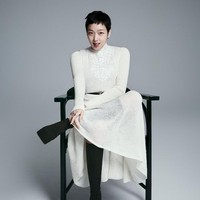 Aktris 33 tahun itu akan disibukkan dengan promosi dua drama Korea Netflix Two Women dan The Price of Confession. Foto: dok. Elle Korea