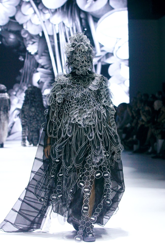 Inilah koleksi terbaru Sejauh Mata Memandang di acara Dewi Fashion Knights [DFK], Jakarta Fashion Week 2025, City Hall, Pondok Indah Mall 3, Jakarta Selatan, Minggu [27/10/2024]. Foto: Mohammad Abduh/detikcom.