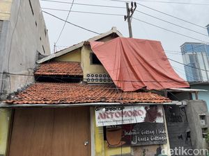 Kondisi Terkini 97 Bangunan yang Disapu Angin Kencang di Surabaya