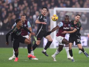 Arsenal Ungguli West Ham 5-2 di Babak Pertama