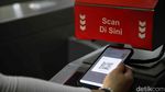 Naik LRT Makin Mudah dengan Alat Pembayaran Digital Naik LRT Makin Mudah dengan Alat Pembayaran Digital