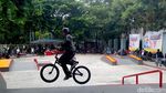 Serunya Aksi Rider BMX di Taman Bungkul Surabaya