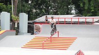 Even ini menjadi semangat para rider BMX di Surabaya, setelah ada perbaikan arena BMX di Taman Bungkul Surabaya.