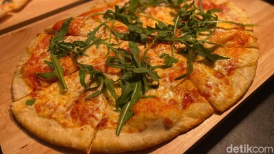 Ada Gnocchi dan Pizza Spesial Khusus Natal di Restoran Bintang 5 Ini