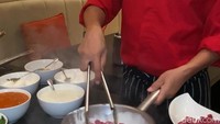 Pasta gnocchi tersedia dua tipe sajian, disajikan creamy dengan tambahan keju, maupun saus marinara yang klasik. Foto: detikFood/Yenny Mustika Sari