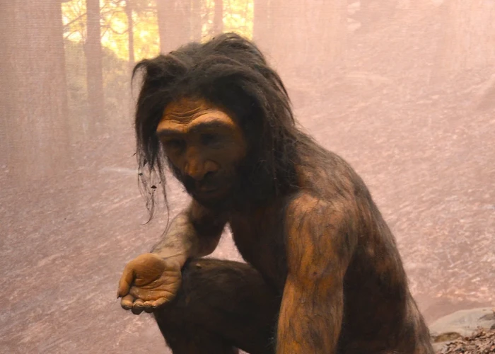 Sebuah tim peneliti mengidentifikasi spesies manusia baru yang punah sekitar 200.000 tahun lalu di China. Dinamakan Homo juluensis, spesies ini mengungkap kompleksitas evolusi manusia.