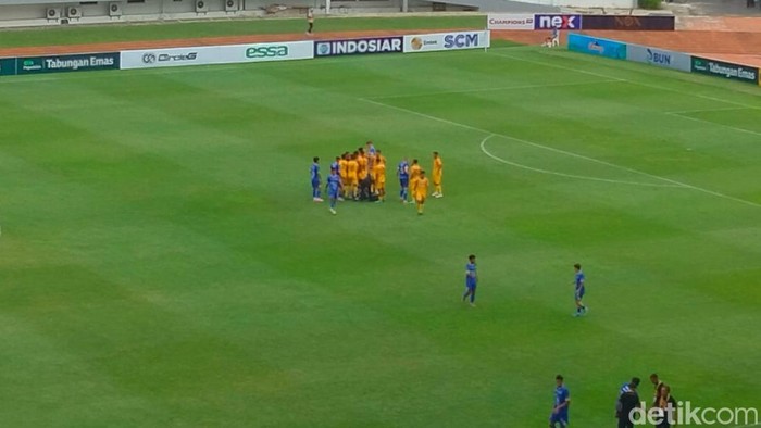 Sriwijaya FC melawan Persiraja dalam lanjutan Liga 2 Indonesia