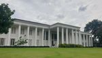 Intip Jeroan The White House Bogor, Ada Lift-Rumah Joglo