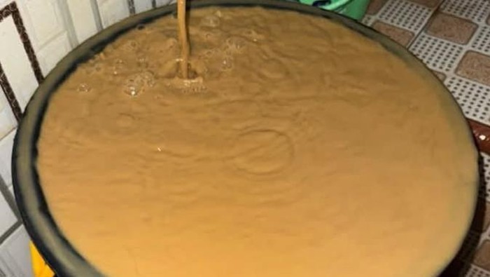Warga keluhkan air PDAM Pohuwato berwarna coklat dan bercampur lumpur.