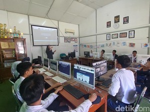 Semangat Witri Menabur Kebaikan untuk Teman Tuli