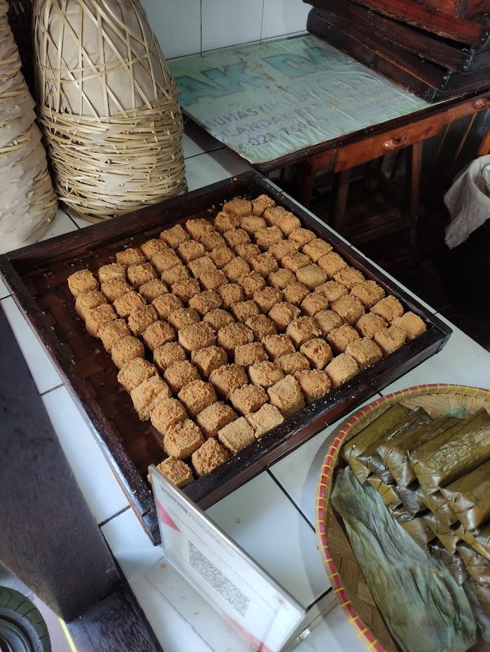 20 Tahu Sumedang Rp 2.000 an Ada di Sini! 20 Tahu Sumedang Rp 2.000 an Ada di Sini!