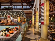 DONBIU : Menikmati Kuliner Bali Autentik Ditemani Pertunjukan Tari Bali Memukau