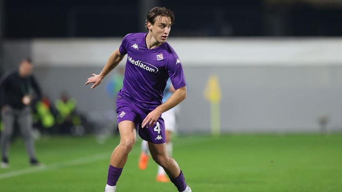 Berkaca dari Kasus Edoardo Bove, Kenapa Pesepakbola Kolaps di Lapangan?