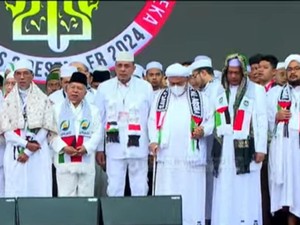Habib Rizieq Tiba di Reuni Akbar 212, Disambut Takbir dan Selawatan