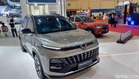 Wuling pun menyediakan biaya jasa perawatan gratis hingga 8 tahun atau 100.000 km serta garansi seumur hidup untuk komponen inti pada kendaraan hybrid yang terdiri dari motor control unit, motor listrik dan baterai.
