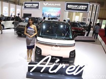 Sama-sama Mobil Listrik, Segini Beda Pajak antara Mobil BYD dan Wuling Cs di RI