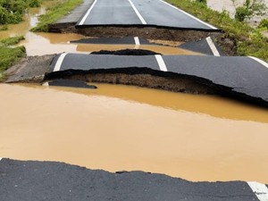 Banjir-Longsor Meluas ke 13 Daerah, Sumbar Status Tanggap Darurat 14 Hari