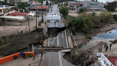 Penampakan Jembatan Putus-Hotel Rusak Akibat Banjir di Yunani