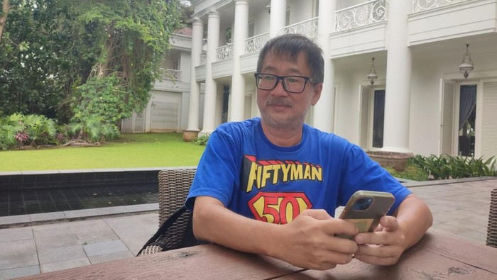 Johnny Pinot, Si Kuncen Bogor