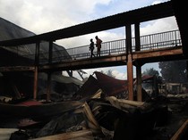 Kebakaran Hanguskan Pasar Pharaa Sentani Papua