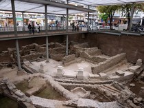 Diduga Selundupkan Artefak Yunani Kuno, Turis Diancam 12 Tahun Penjara