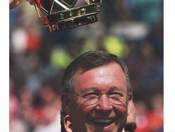 City Dilibas Liverpool, Acungan 6 Jari Guardiola Disindir Netizen