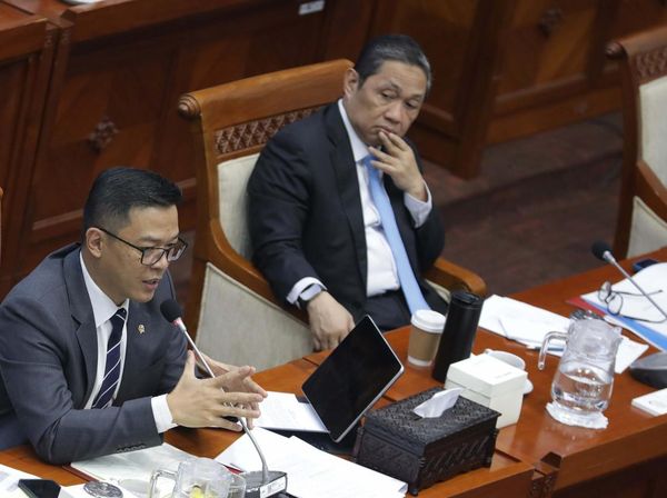 Potret Menlu Raker dengan Komisi 1 DPR RI