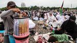 Momen Habib Rizieq Orasi di Reuni Akbar 212