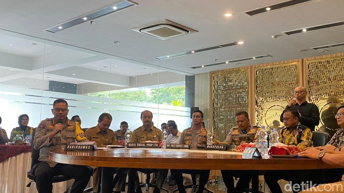 Rilis Polda Jateng soal kasus penembakan siswa SMKN 4 Semarang di Mapolda Jateng, Kecamatan Semarang Selatan, Senin (2/12/2024).