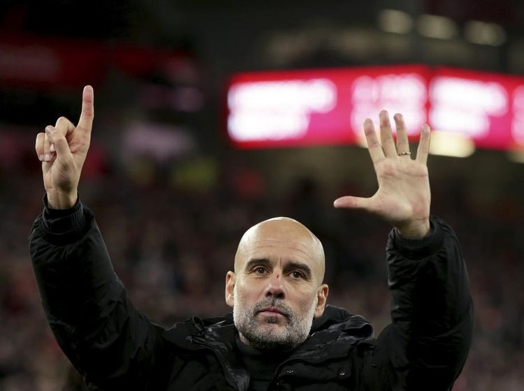 Potret Salam 6 Jari Pep Guardiola