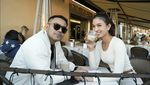 Judika dan Duma Riris Mesra Saat Ngopi hingga Makan di Resto