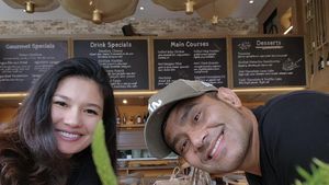 Judika dan Duma Riris Mesra Saat Ngopi hingga Makan di Resto