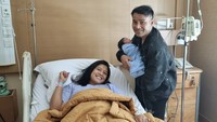 Judika dan istrinya, Duma Riris membagikan momen bahagia atas kelahiran anak ketiga mereka pada tanggal 01 Desember 2024. Foto: Instagram @jud1ka @duma_riris