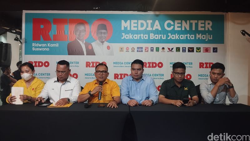 Timses RIDO, 2 Desember 2024. (Maulana Ilhami Fawdi/detikcom)