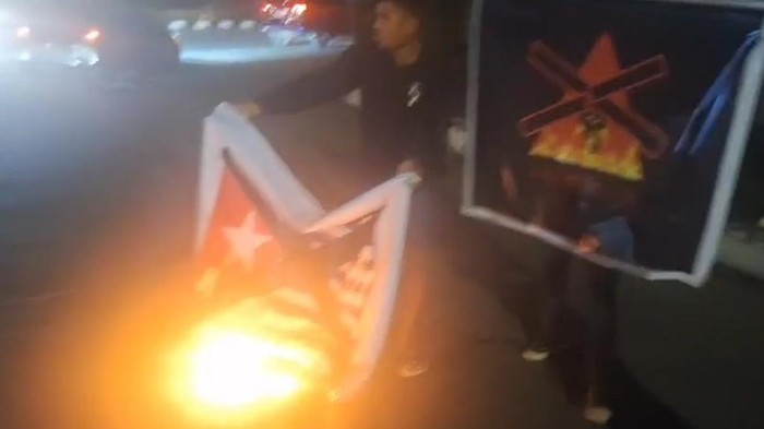 Aliansi mahasiswa Maluku di Makassar demo gerakan separatisme. Reinhard/detikSulsel