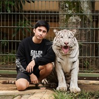 Dalam unggahan di Instagram Story miliknya Alshad mengungkapkan jika keputusan bercerai merupakan kesepakatan dari kedua belah pihak. “Terkait keputusan untuk secara resmi berpisah dengan Sdri. N, bukan merupakan keputusan saya sepihak, melainkan kesepakatan bersama yang konsekuensinya juga sudah sama-sama dipikirkan dengan matang oleh masing-masing pihak,” tulis Alshad. Foto: Instagram/@alshadahmad