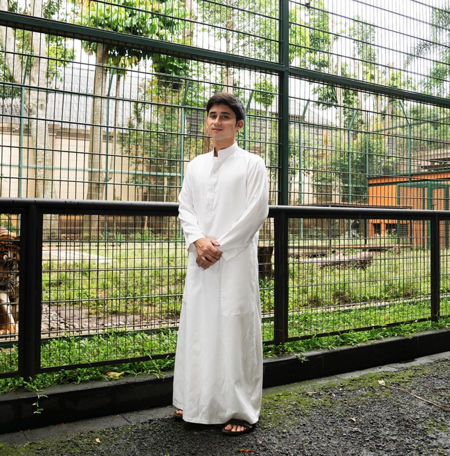 Meski sudah bercerai namun Alshad mengaku masih tetap menjalankan dan memenuhi kewajibannya kepada mantan istrinya, Nissa Assyifa. Pernikahan Alshad dan Nissa sendiri sebelumnya memang dilangsungkan secara siri dengan kesepakatan bersama. Seperti tercantum dalam salinan putusan saat menikah, kondisi termohon saat itu tengah hamil 8 bulan. Foto: Instagram/@alshadahmad