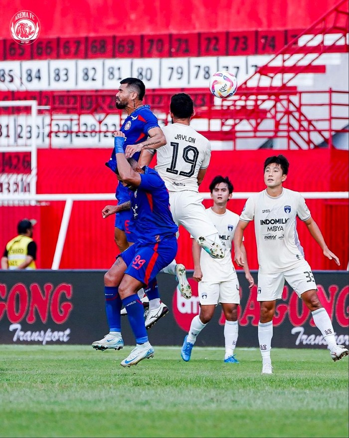 Arema FC vs Persita