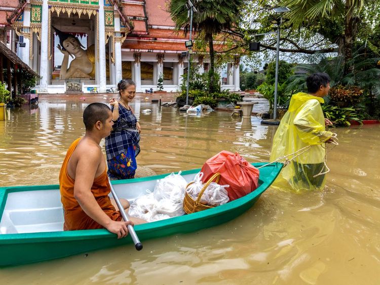 Banjir Merendam Thailand, Paksa Ribuan Orang Mengungsi
