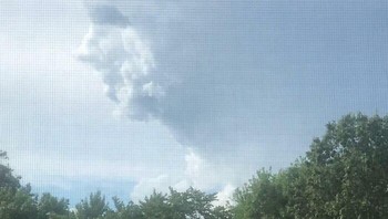 Awan ini membentuk wajah. Foto: Boredpanda