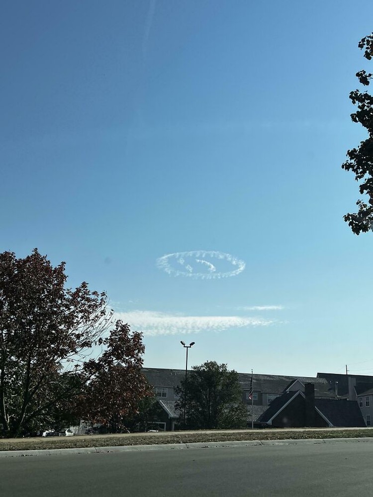 Bentuk unik awan Bentuk unik awan